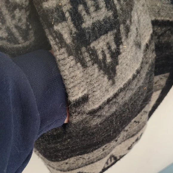 Men's medium Woolrich wool Vest - Picture 7 of 10